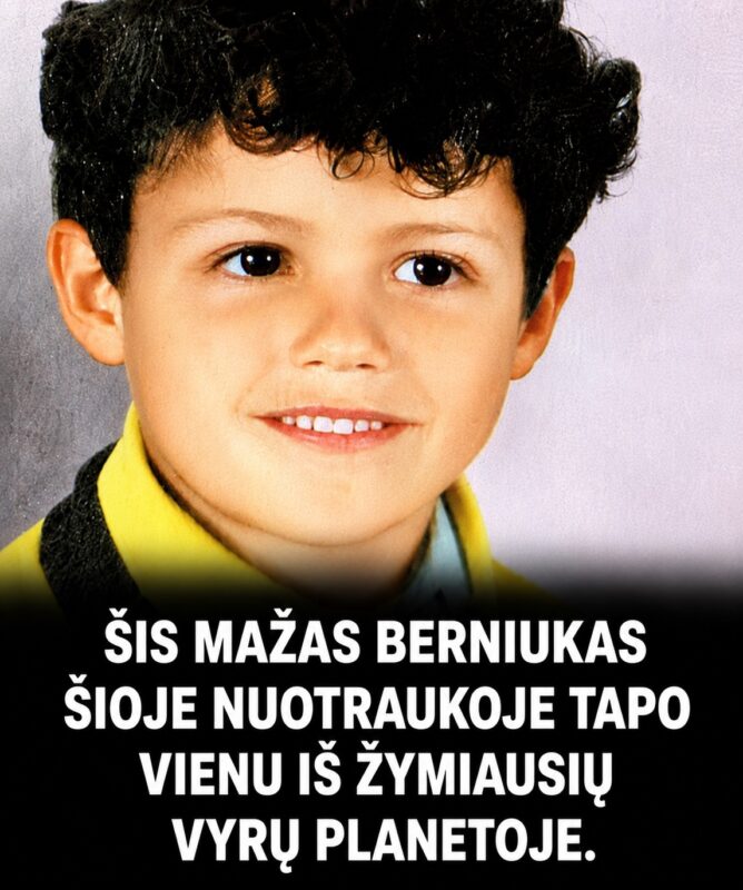 Šis mažas berniukas tapo vienu žinomiausių žmonių pasaulyje... Tačiau labai nedaug žmonių sugeba atpažinti jį iš šios vaikystės nuotraukos...